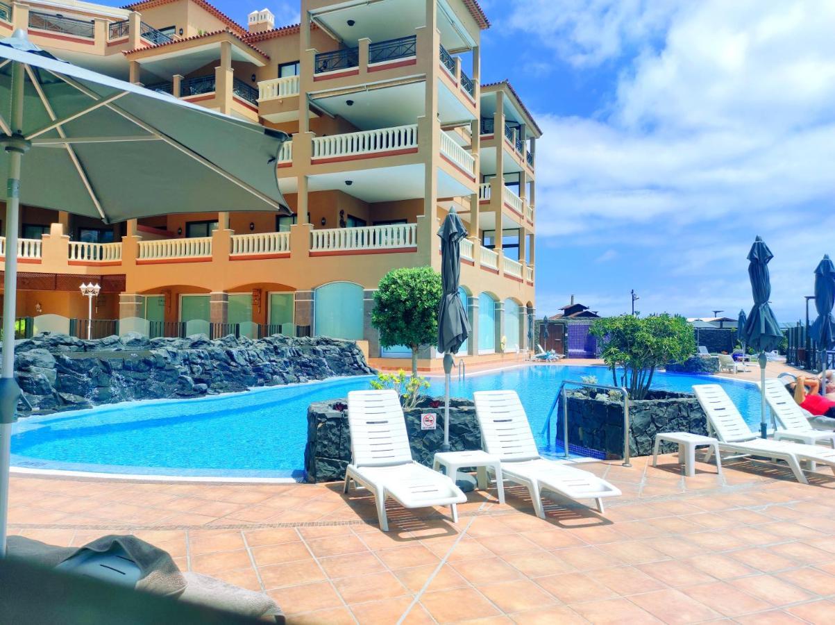El Nautico Suites, The Beachfront Paradise サンミゲル・デ・アボナ エクステリア 写真