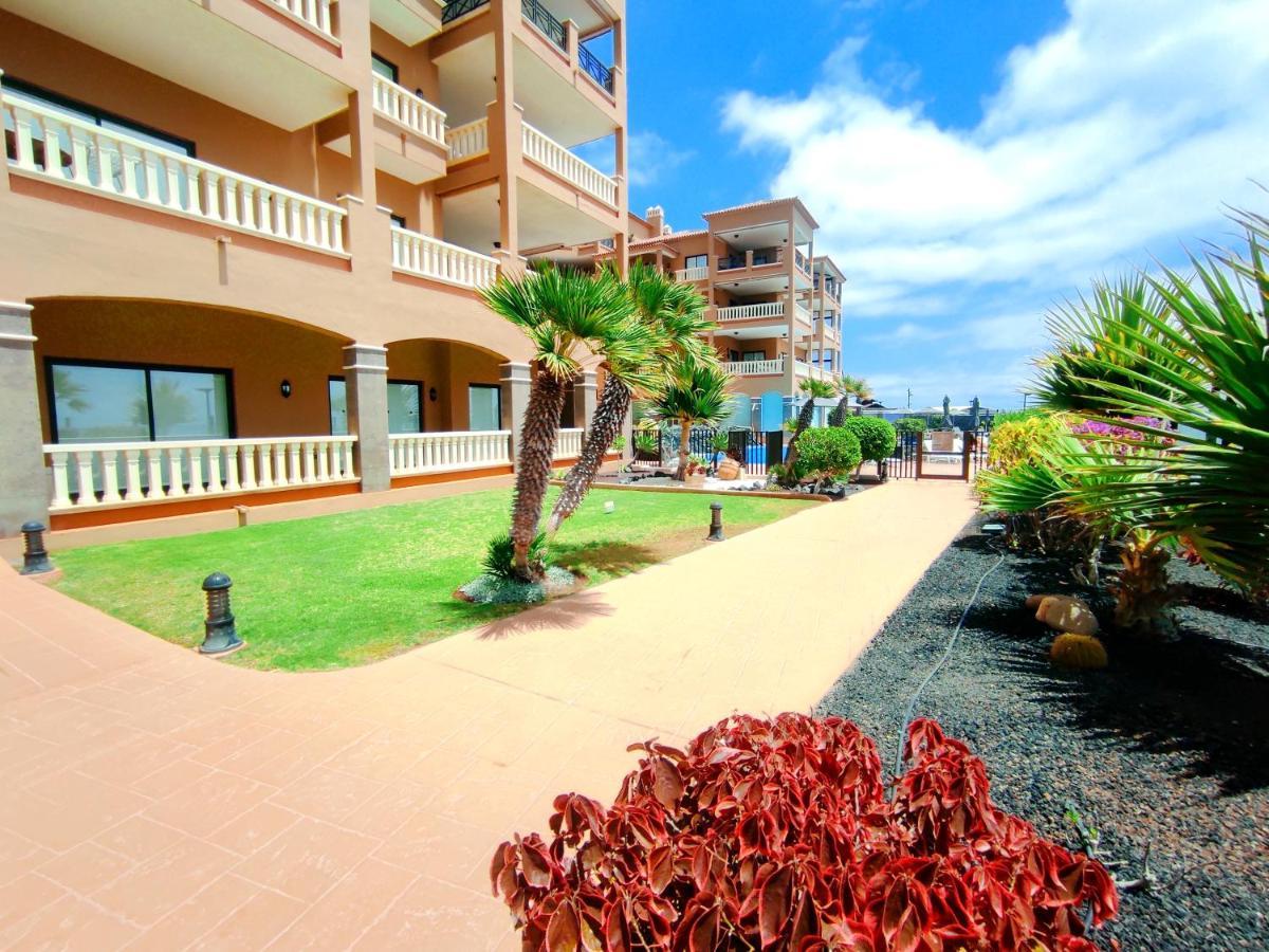 El Nautico Suites, The Beachfront Paradise サンミゲル・デ・アボナ エクステリア 写真